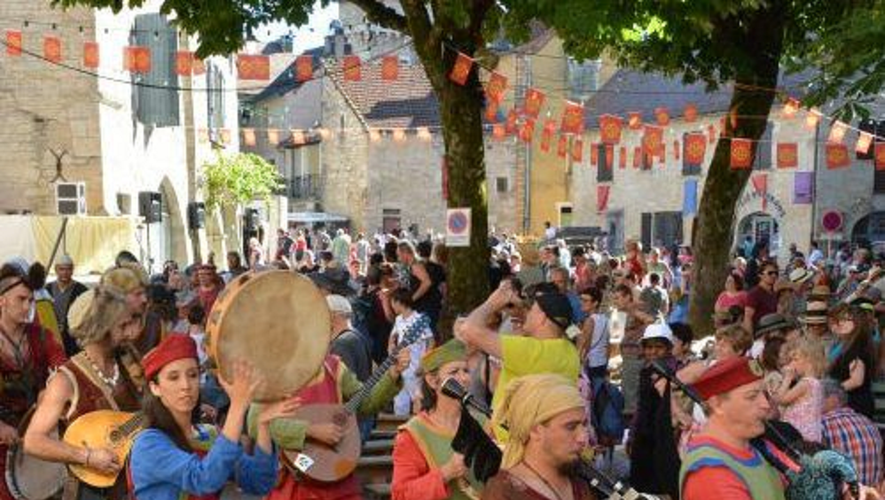  La fête médiévale en juillet à Villeneuve.