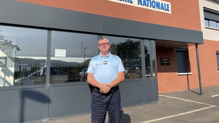 Le nouveau commandant adjoint, Claude Grialou vient de prendre ses fo nctions à Villefranche.