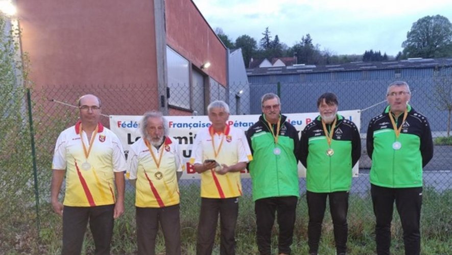 Le Bassin brille en vétérans, l’équipe Corceiro, à gauche, a été championne de l’Aveyron et quart finaliste du France.