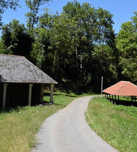 Les lavoirs d'Ols-et-Rinhodes