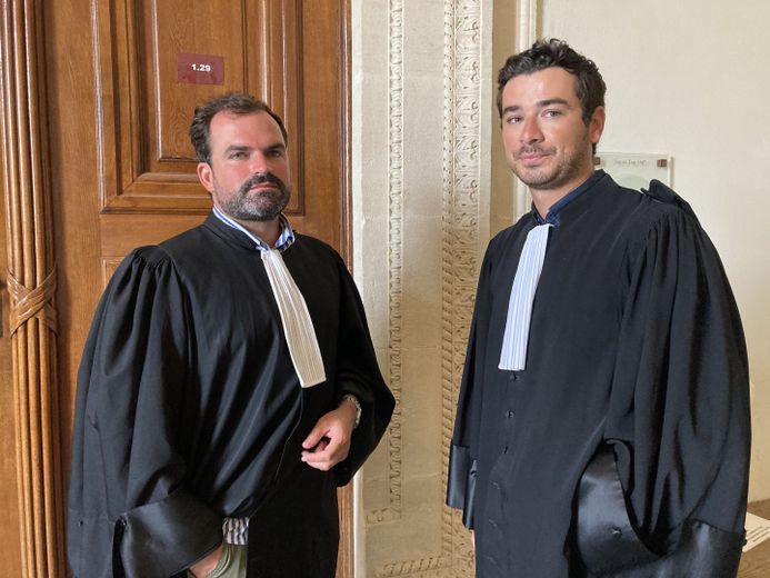 Les avocats demandent la remise en liberté d’un des trois suspects.