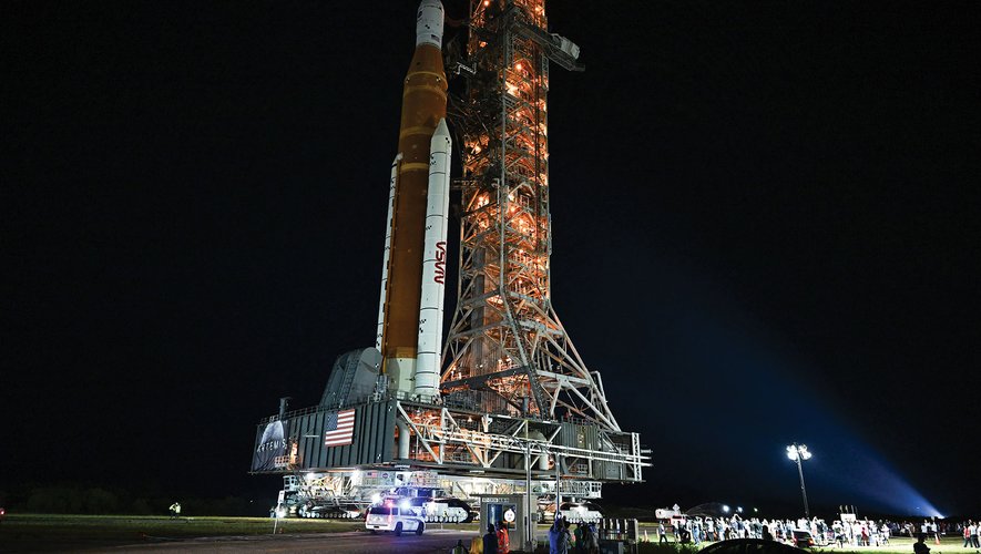 La fusée géante de la mission Artemis a été lancée, mercredi 16 novembre, après plusieurs reports liés à des problèmes techniques et des conditions météo défavorables.