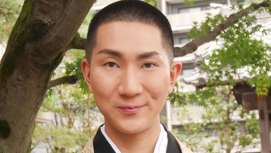 Kodo Nishimura, auteur de l'ouvrage "Le moine en talons aiguilles - Oser être soi", aux Editions Guy Trédaniel.