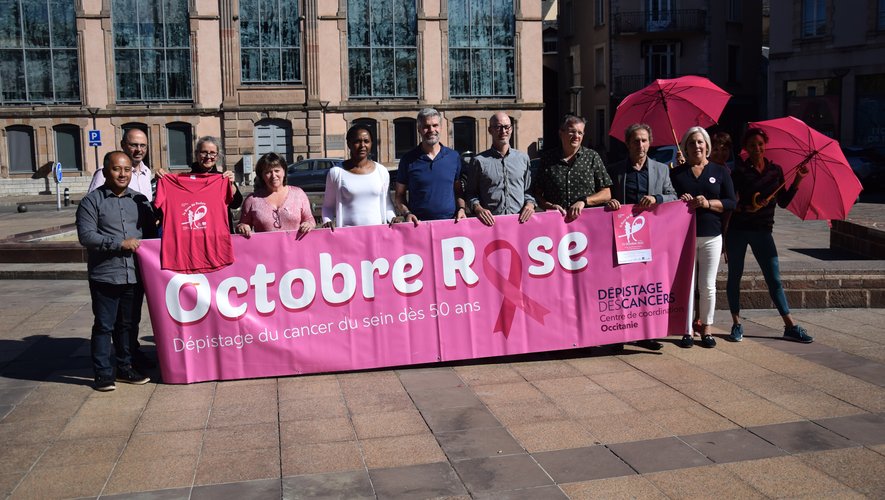 Les représentants de la ville, de Cassiopée, de la CRCDC d’Occitanie, de la ligue contre le cancer et de la MJC prévoient un mois d’octobre rose.