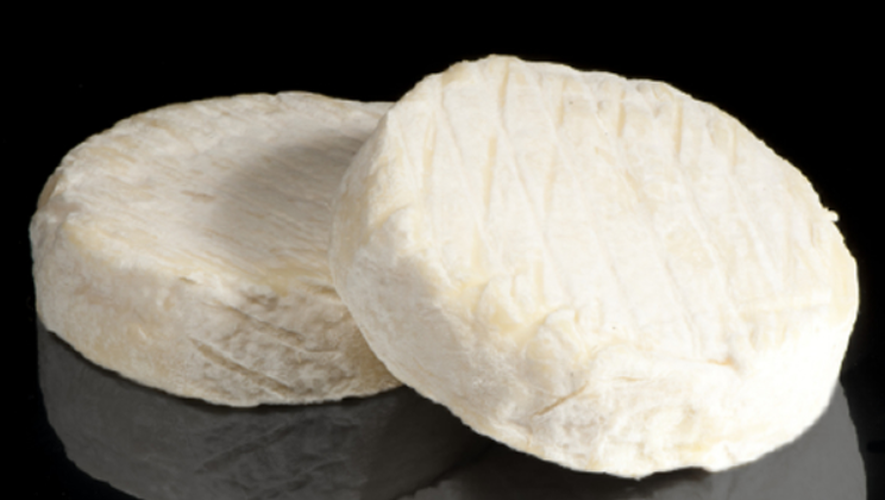 La filière fromagère de l’Aveyron servie sur un plateau au stand interconsulaire