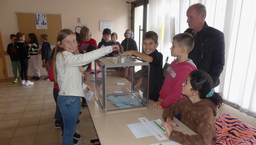 Le vote des élèves de l’école Arsène-Ratier.