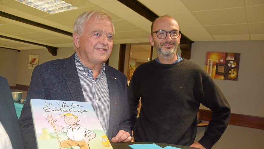 Christian Braley avec le dessinateur Mathieu André qui a donné vie à sa riche histoire en bande dessinée tirée à 4000 exemplaires.