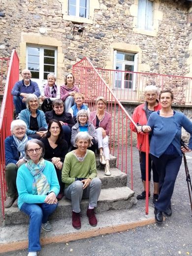 Les participants ont partagé un pique-nique avant l’assemblée générale.