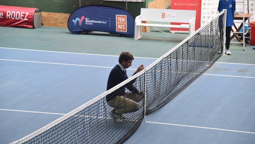 Xavier Boiteau a notamment arbitré la finale des Internationaux de tennis de Rodez, dimanche 16 octobre.