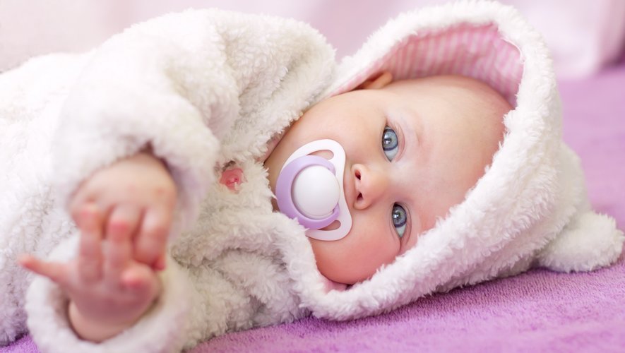Heure d’hiver : quel impact sur le sommeil de Bébé ?