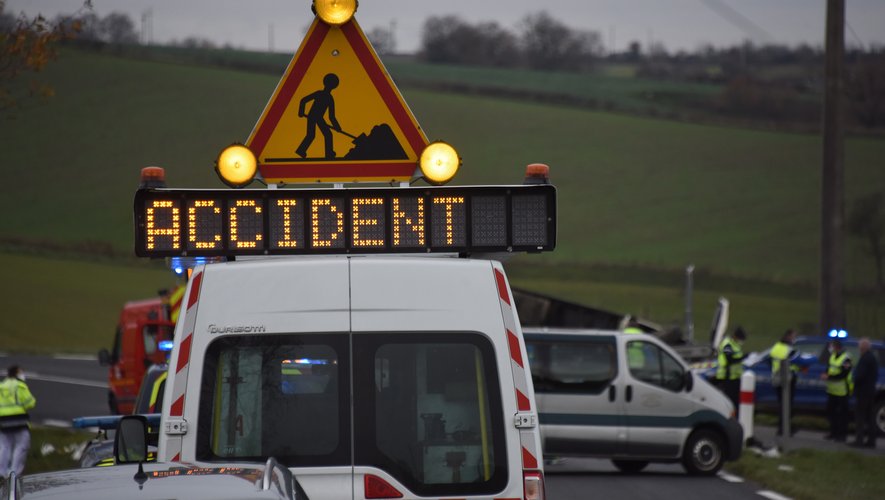 Un conducteur en fuite est recherché par la gendarmerie après avoir renversé mortellement un homme de 45 ans dans l'Aude.