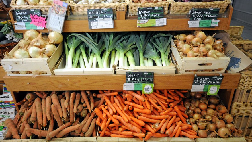 Le prix des fruits et légumes frais ont subi une forte hausse en un an. Mais pas que...
