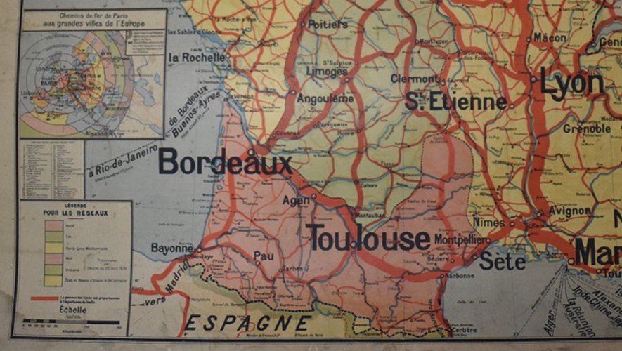 La carte de France présente dans les écoles jusqu’aux années 70.