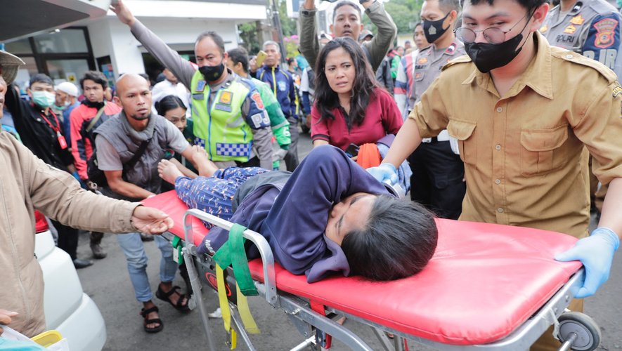 Le séisme a fait au moins 50 morts en Indonésie ce lundi.