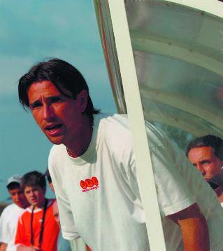 En 2006, Franck Rizzetto a stoppé sa carrière de joueur pour se lancer dans le coaching.