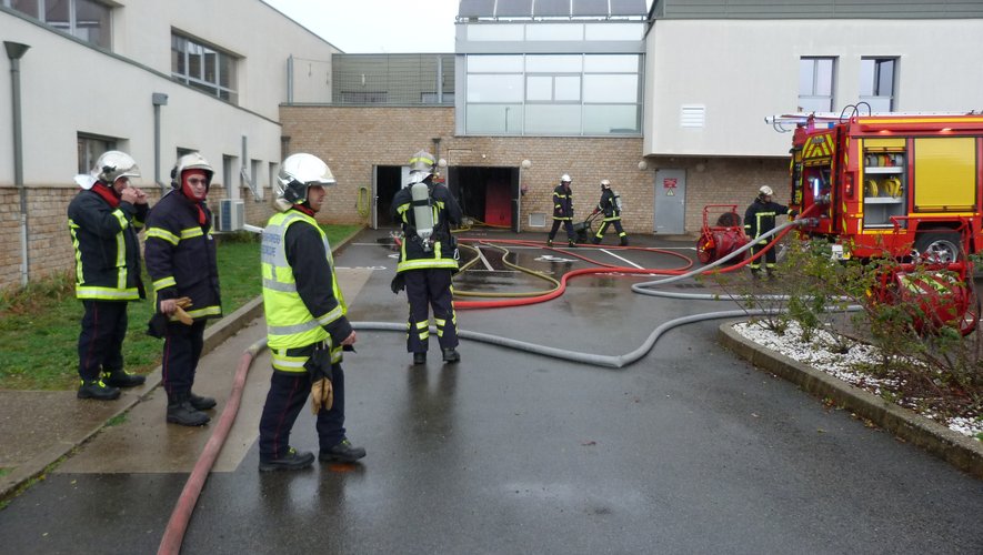 Le sinistre a été maîtrisé par les sapeurs-pompiers de l'Aveyron.