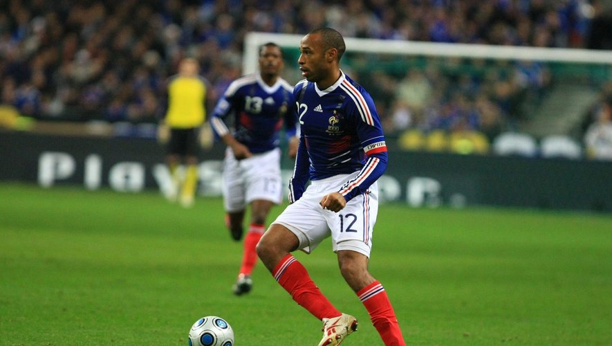 Thierry Henry, ici, lors d'un match de barrage pour la qualification à la coupe du monde 2010 en Afrique du Sud.