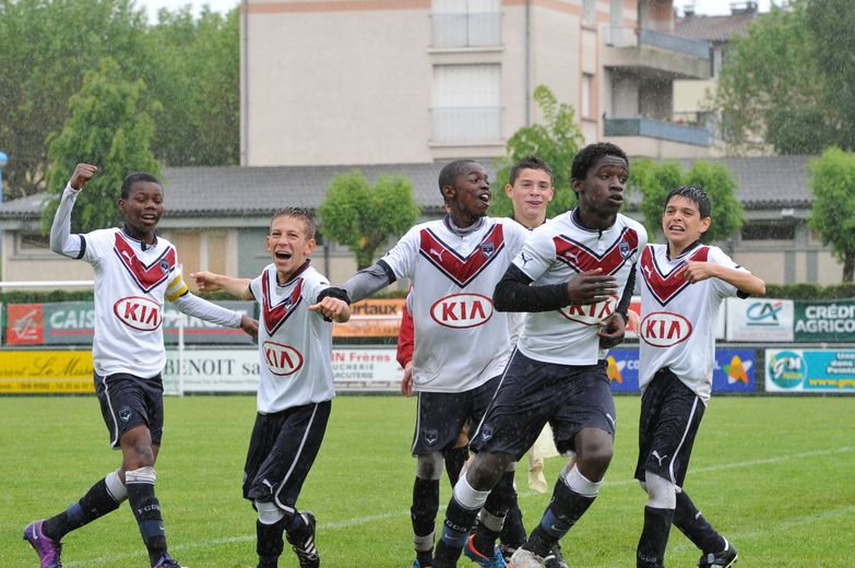Le « petit » Tchouaméni portant Bordeaux lors du tournoi U13 d'Onet en 2013.