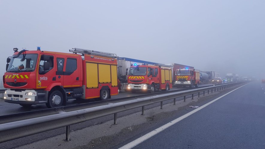 Un énorme carambolage a coûté la vie à une personne sur l'autoroute A72, au moins trois personnes sont en urgence absolue.