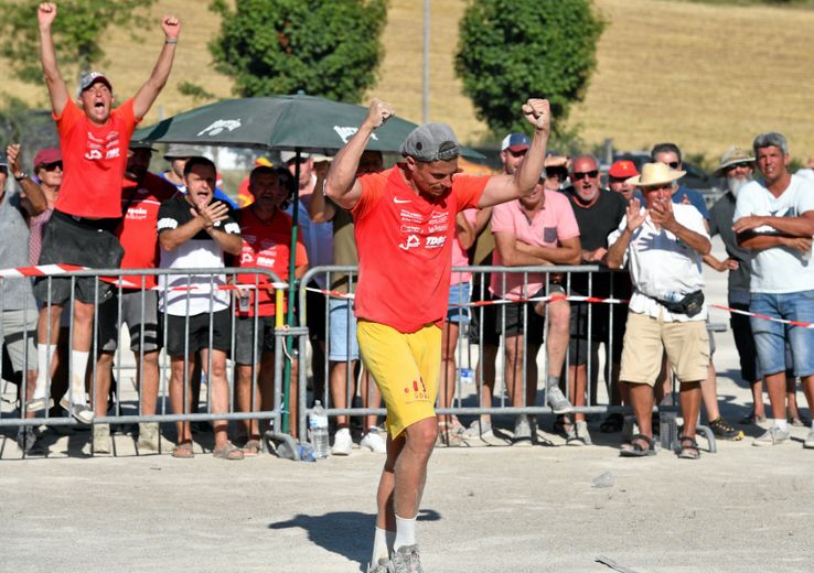 Le 17 juillet 2022, Camille Bardou (Campuac) s'est adjugé le titre de champion de l'Aveyron en survolant les individuels d'Inières.