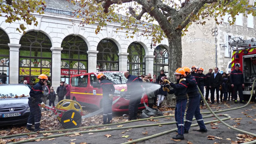 Une démonstration en live des jeunes sapeurs pompiers villefranchois.