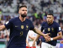L'équipe de France a vaincu l'Angleterre et file dans le dernier carré final.