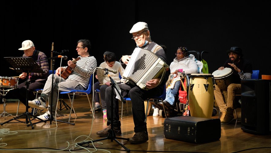 Handi-orchestre du Colombier,du foyer de vie de Saint-Geniez-d’Olt.