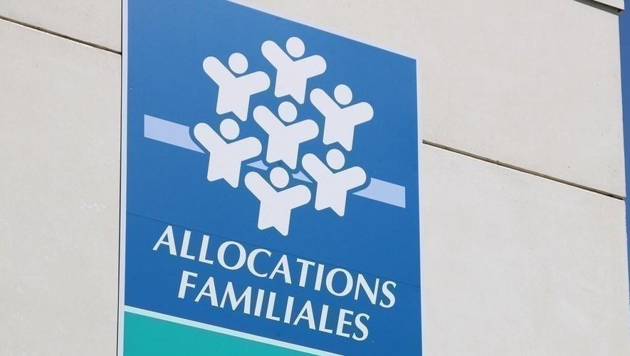 La Caisse d’allocations familiales (CAF) a pour mission de verser de nombreuses allocations aux Français.
