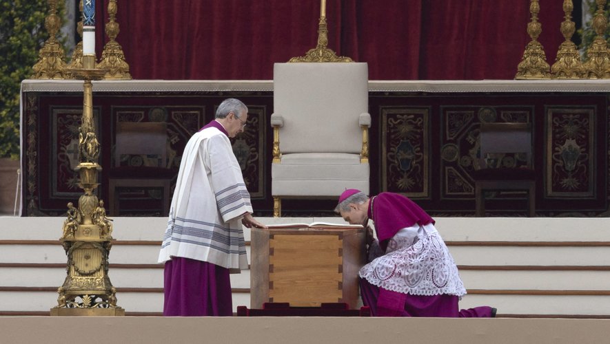 Les funérailles du pape émérite Benoît XVI ont lieu ce jeudi 5 janvier.