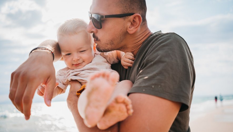 Le congé paternité permettrait de réduire la dépression post-partum des pères.