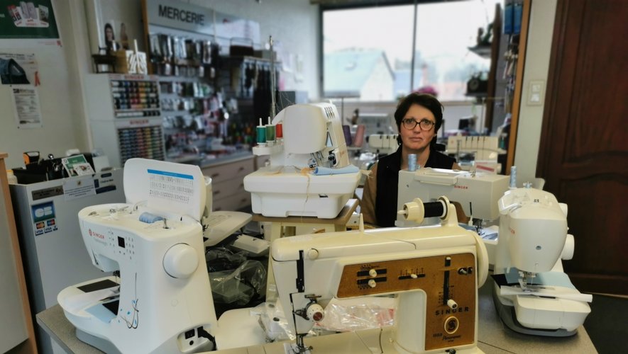 Christine Robert gèrela dernière boutique Singeren Aveyron depuis 18 ans.