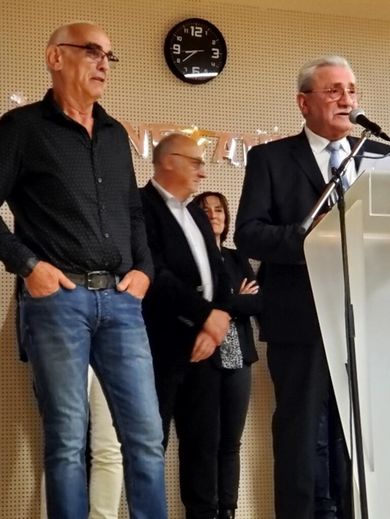 Pour Denis Cassagnes (à gauche),un départ à la retraite très mérité.