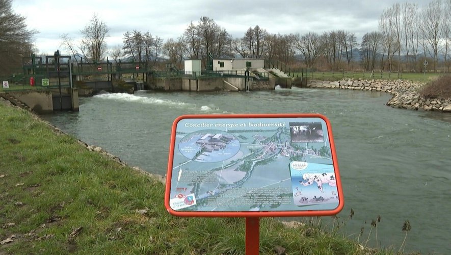 Le village alsacien de Muttersholtz a installé trois turbines sur sa rivière il y a plusieurs années. De quoi accueillir la hausse des factures "avec un certain détachement".