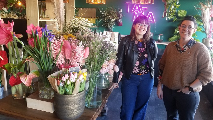 Artisans fleuristes, Adeline Thuriès et Aurélie Mayrand ont ouvert leur boutique, baptisée TA-MA, dans le parc des Moutiers.