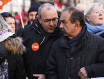 Laurent Berger à gauche, secrétaire général de la CFDT, et Philippe Martinez à droite, secrétaire général de la CGT.