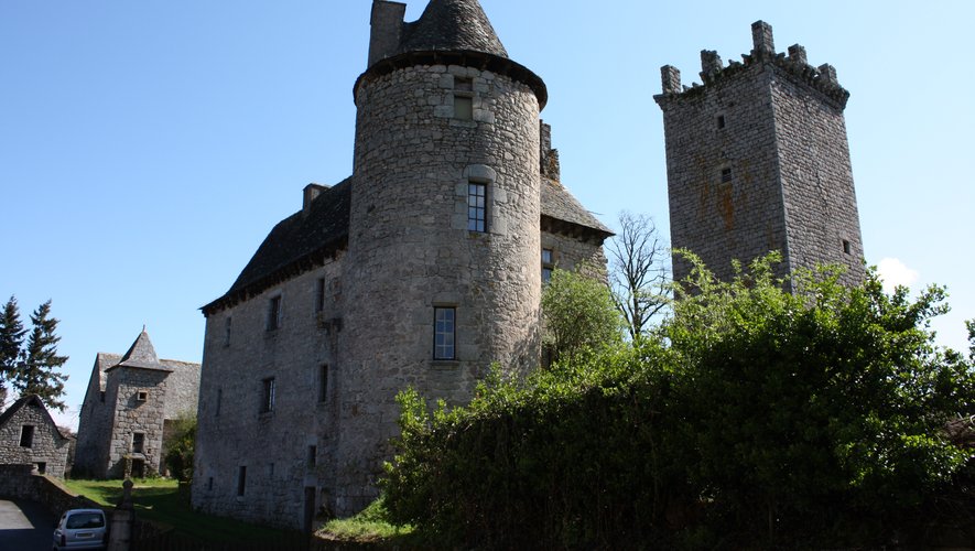 La tour et le logis seigneurial sont inscrits au répertoire supplémentaire des Monuments historiques depuis 1979.