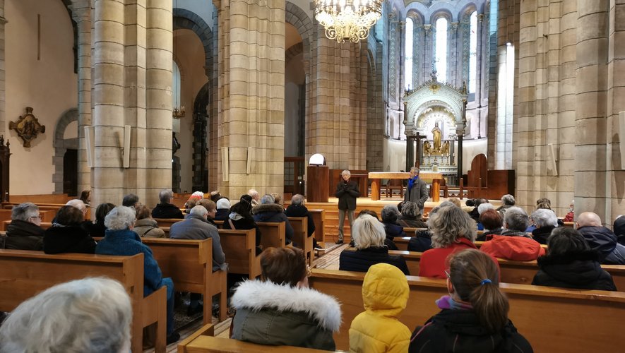 Plus de 60 personnes ont participé à la visite de l'église du Sacré-Coeur, située dans le quartier du Faubourg, jeudi 23 février. 