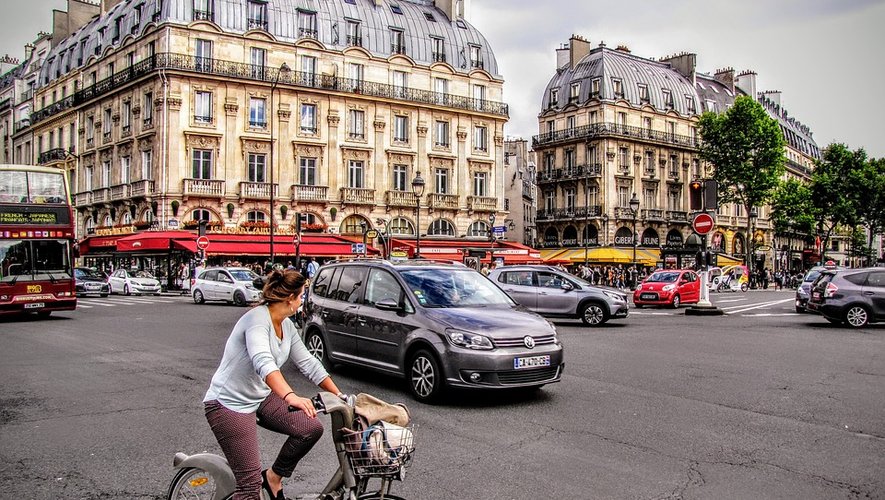 Tous les sites olympiques parisiens doivent être accessibles en vélo. 