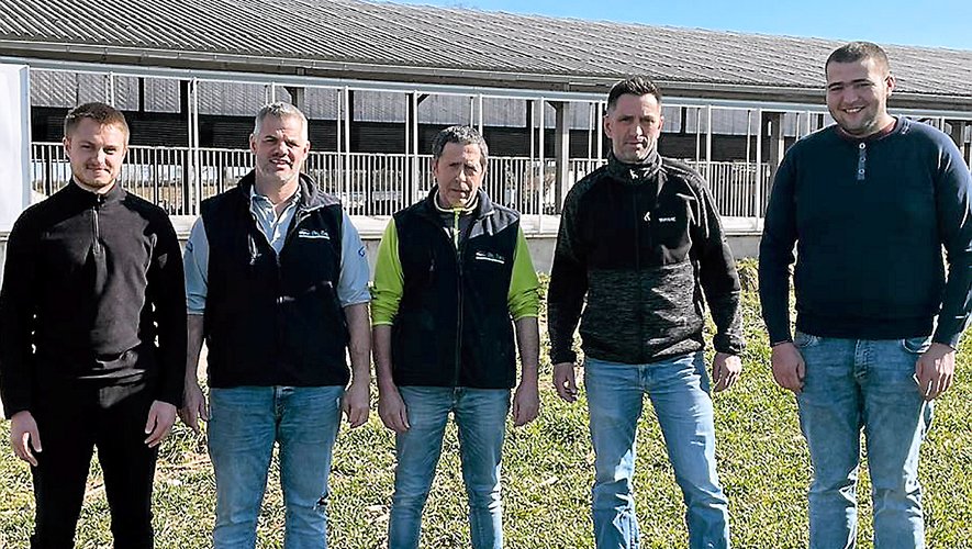 Au Gaec de L’Espérance, à Baraqueville, ils sont désormais cinq associés spécialisés dans la production laitière.