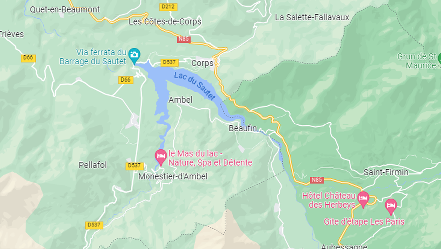 L'accident a eu lieu sur la RN 85, près de la commune de Corps (Isère).