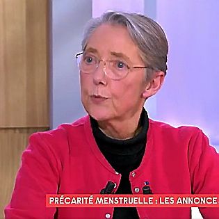 "C'est impensable que des femmes ne puissent pas avoir les protections dont elles ont besoin", a commenté la Première ministre sur France 5.