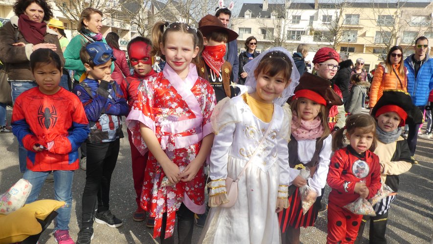 Les enfants sont invités à venir participer déguisés à ce défilé.