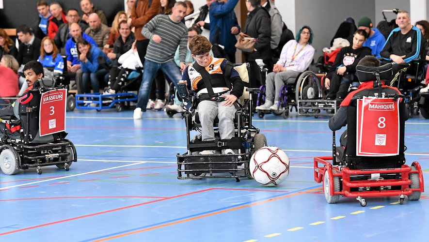 Seuls les handicapés sensoriel moteur étaient autorisés à participer à ce tournoi avec des règles bien précises.