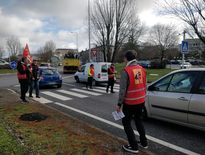 Opération tractage ce mercredi matin à Rodez avant la manifestation prévue devant la gare.
