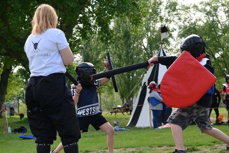 La salle d’armes organise des stages découverte l’été.