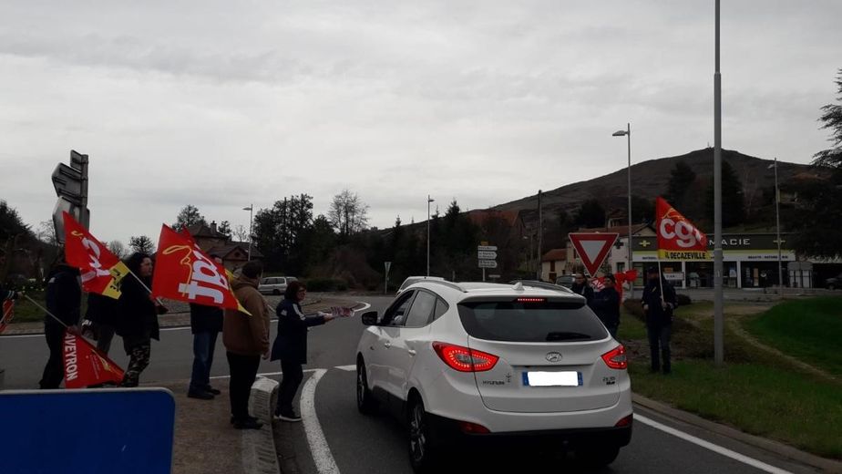 A Firmi aussi, des barrages filtrants sont en cours, ce mardi 21 mars 2023.