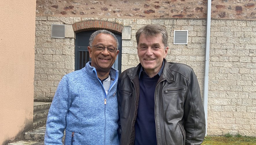 Après l’intervention de Richard Bador (à droite), Frédéric Aubert (à sa gauche) a présenté son parcours aux étudiants.