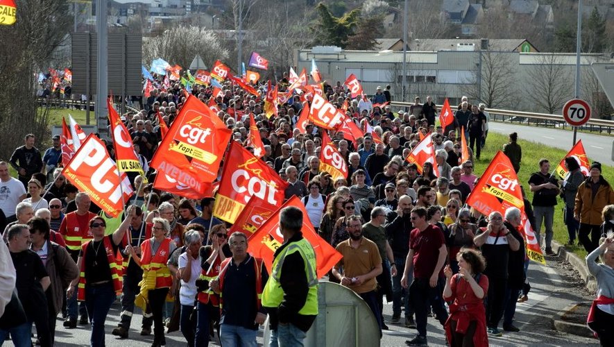 Les syndicats ont revendiqué le défilé de 30 000 personnes à Rodez, jeudi 23 mars.