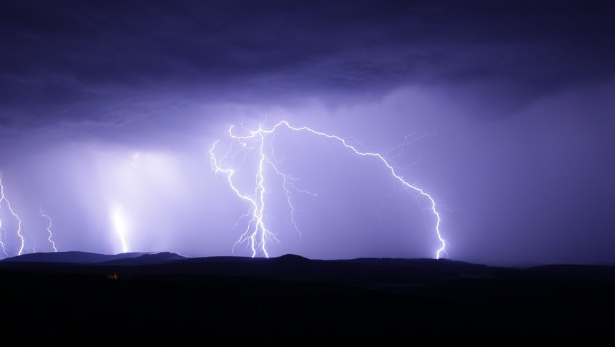 Les orages vont concerner 53 départements ce dimanche.