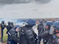 Plusieurs blessés graves sont à déplorer chez les forces de l'ordre et les manifestants.
